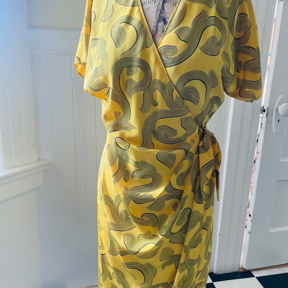 Yellow Virgo Midi Dress with Swirl Design